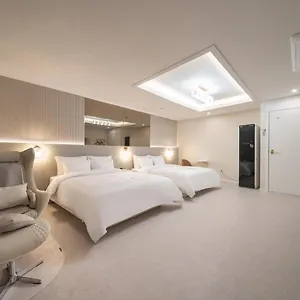https://dk-incheon-airport-hotel.incheonhotels.info