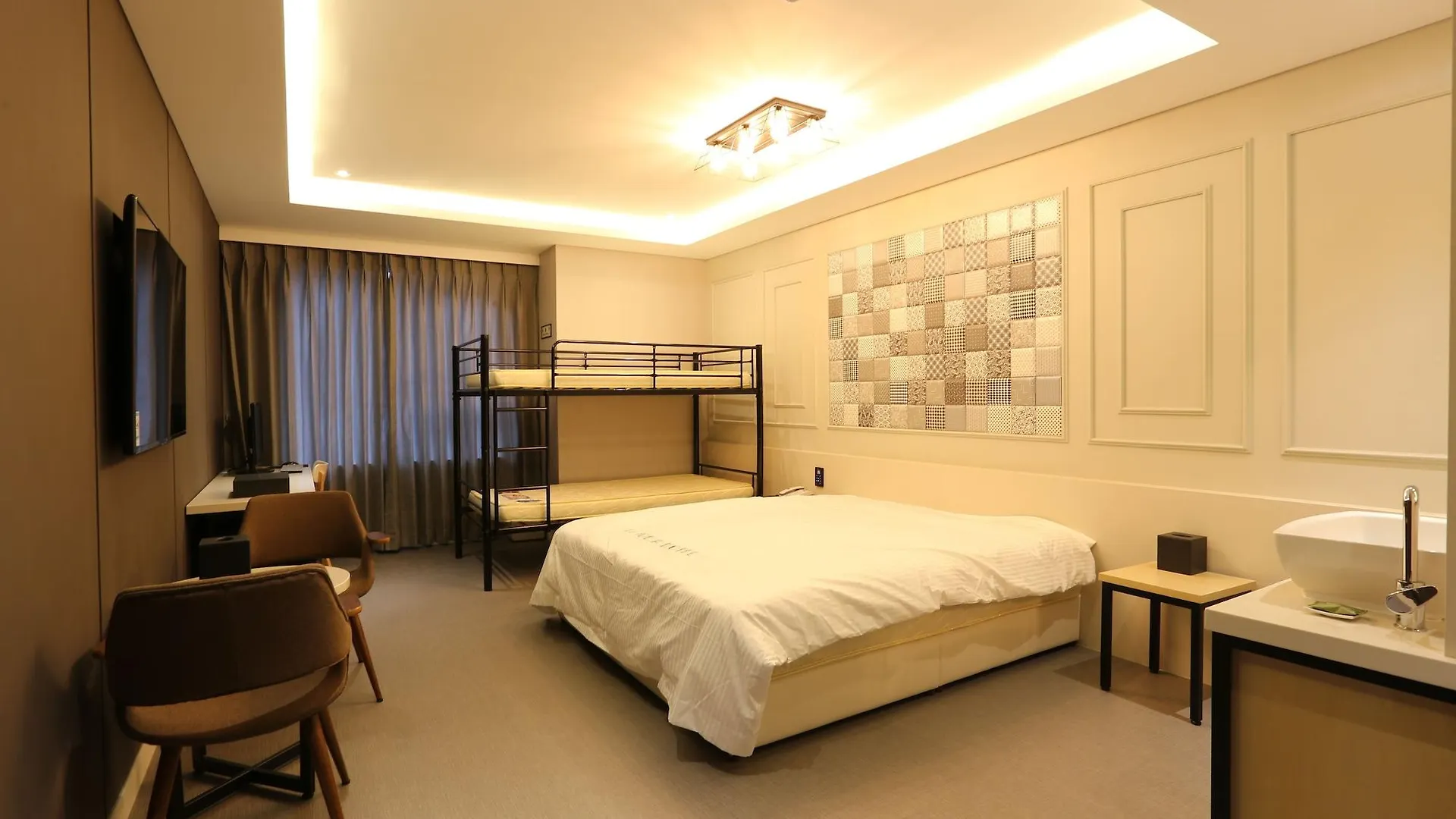 Le Idea Hotel Busan Station 2*,